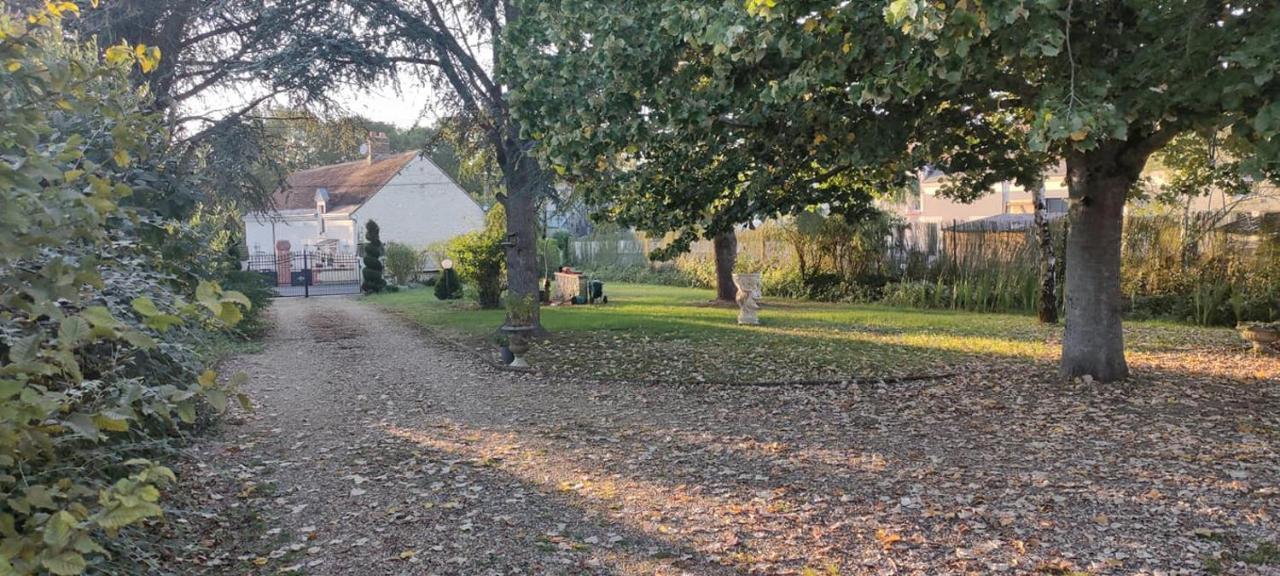 Le gîte de Poulas Couffy Extérieur photo