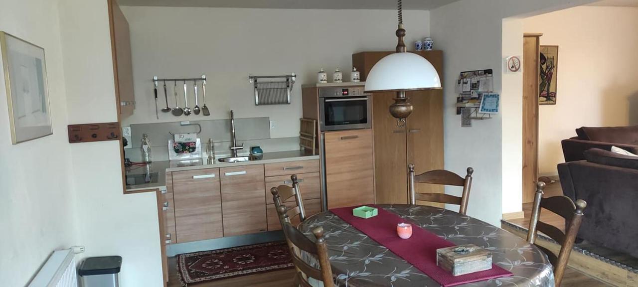 Le gîte de Poulas Couffy Extérieur photo