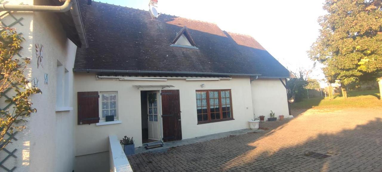 Le gîte de Poulas Couffy Extérieur photo