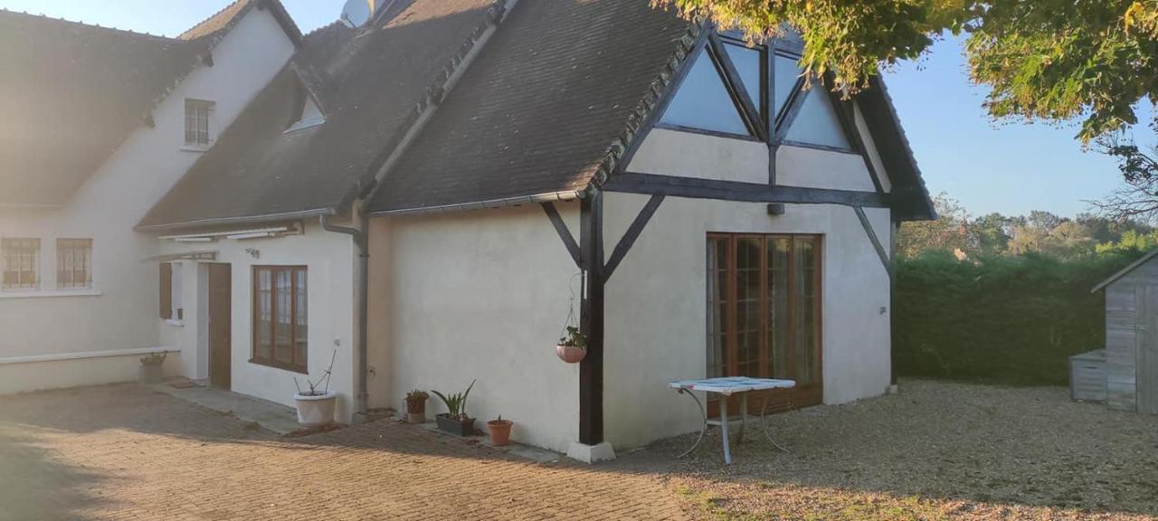 Le gîte de Poulas Couffy Extérieur photo